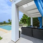 Pentanemi Luxury