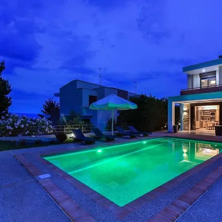 Villa Pentanemi Luxury *