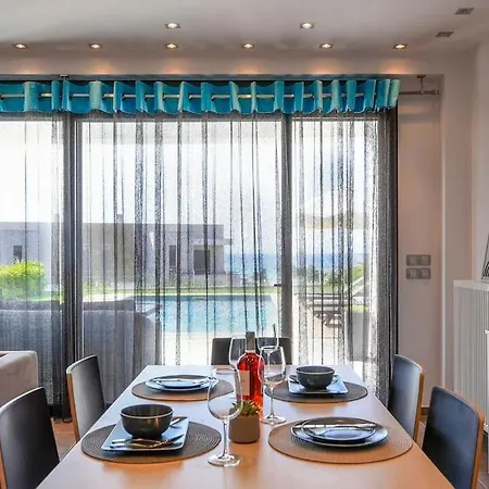 Pentanemi Luxury Villa *