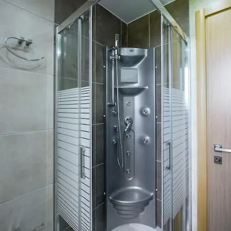 Pentanemi Luxury Villa Hanioti