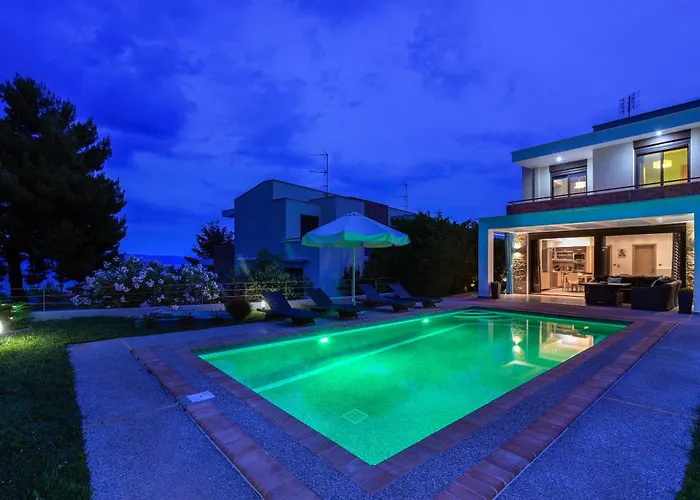 Pentanemi Luxury Chanioti